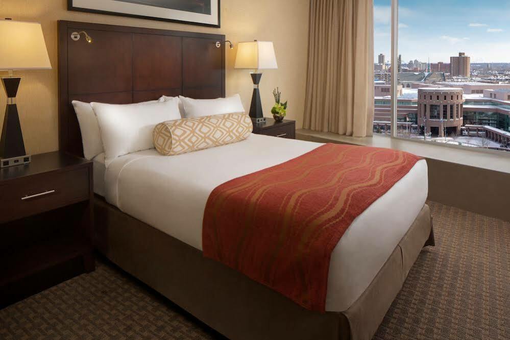 Sheraton Minneapolis Downtown Convention Center Εξωτερικό φωτογραφία